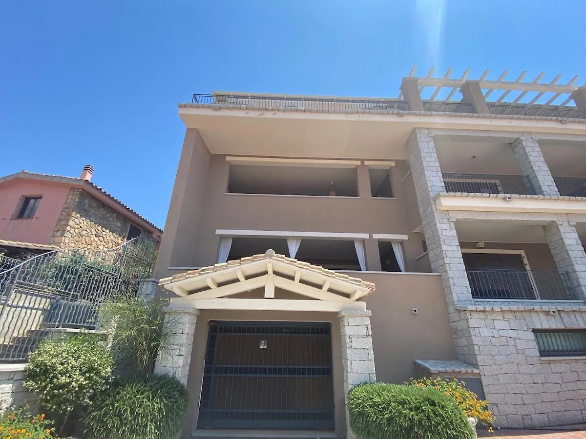Appartamento Con Terrazza Panoramica. Villasimius Italien