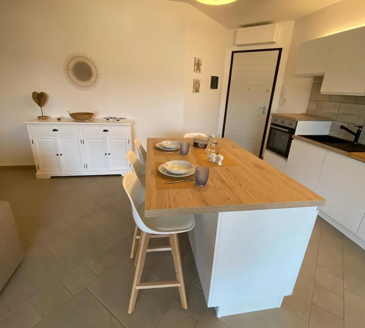 Lägenhet Appartamento Con Terrazza Panoramica. Villasimius