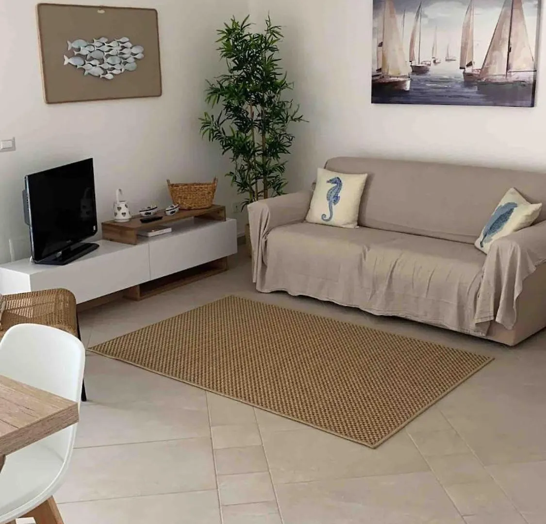 Appartamento Con Terrazza Panoramica. Villasimius